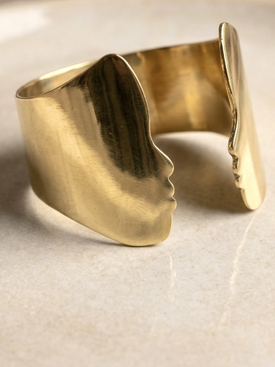 The Mirror Cuff