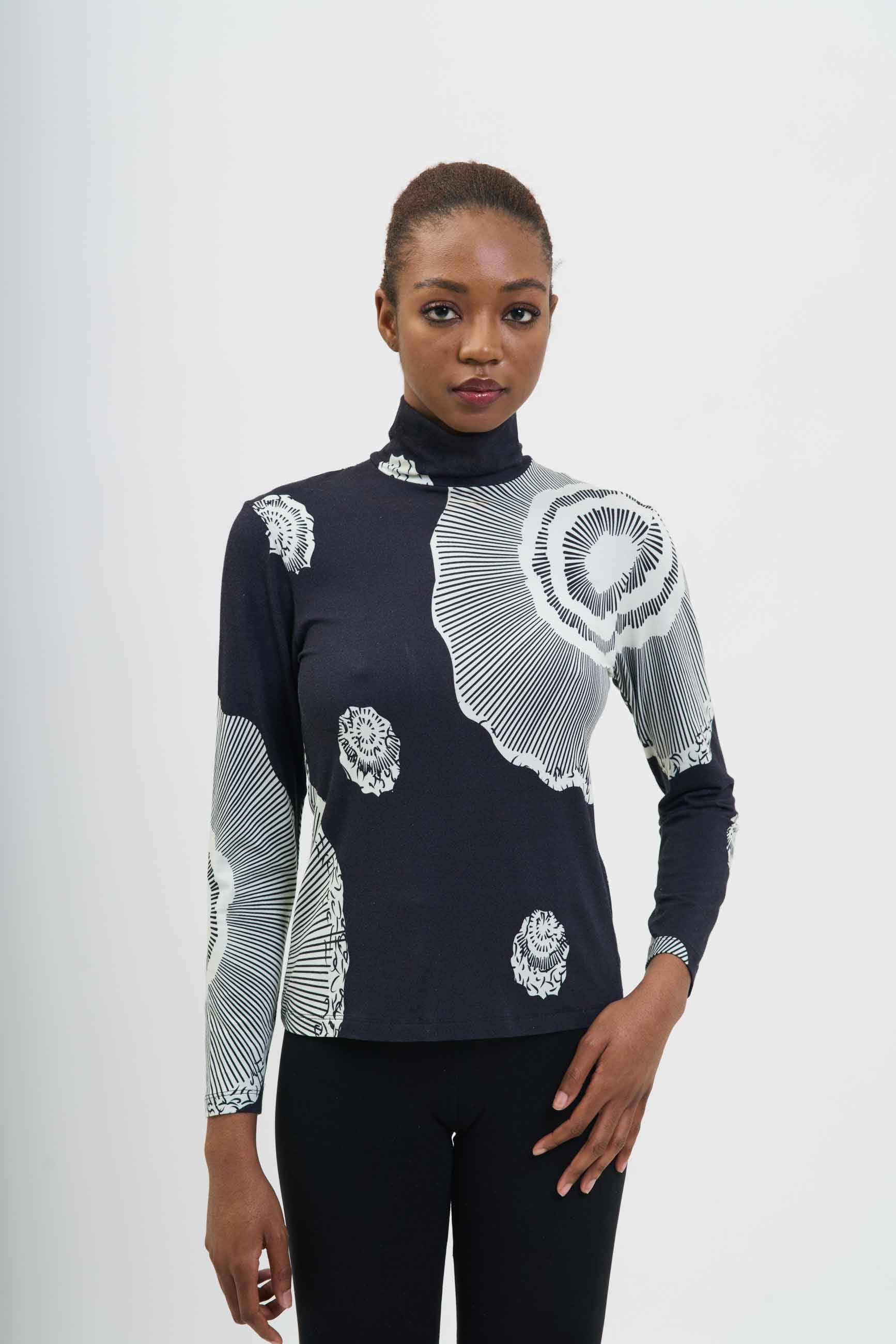 Comet Turtleneck  - OSHUN / Dudu