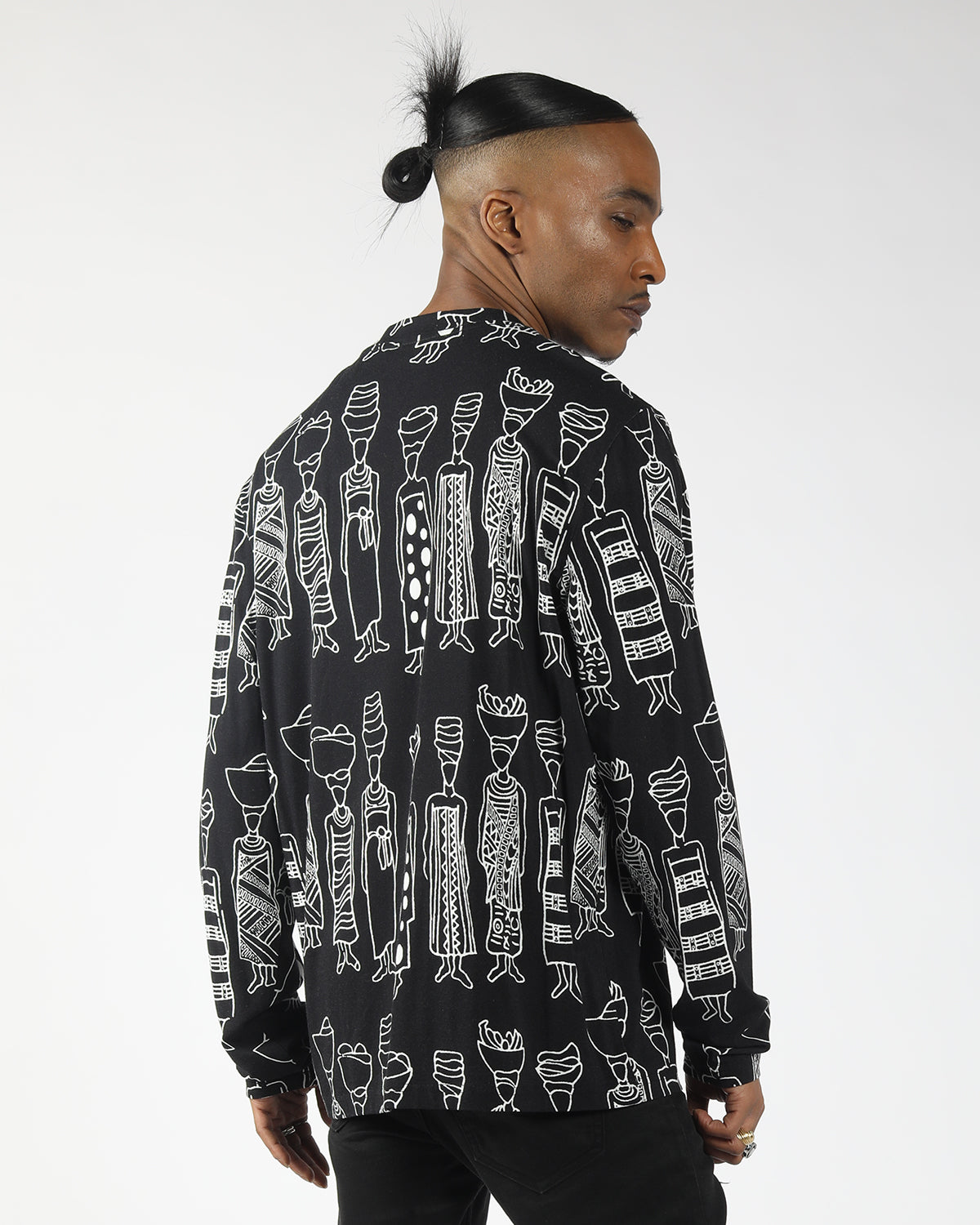 Black and white long sleeve relaxed shirt