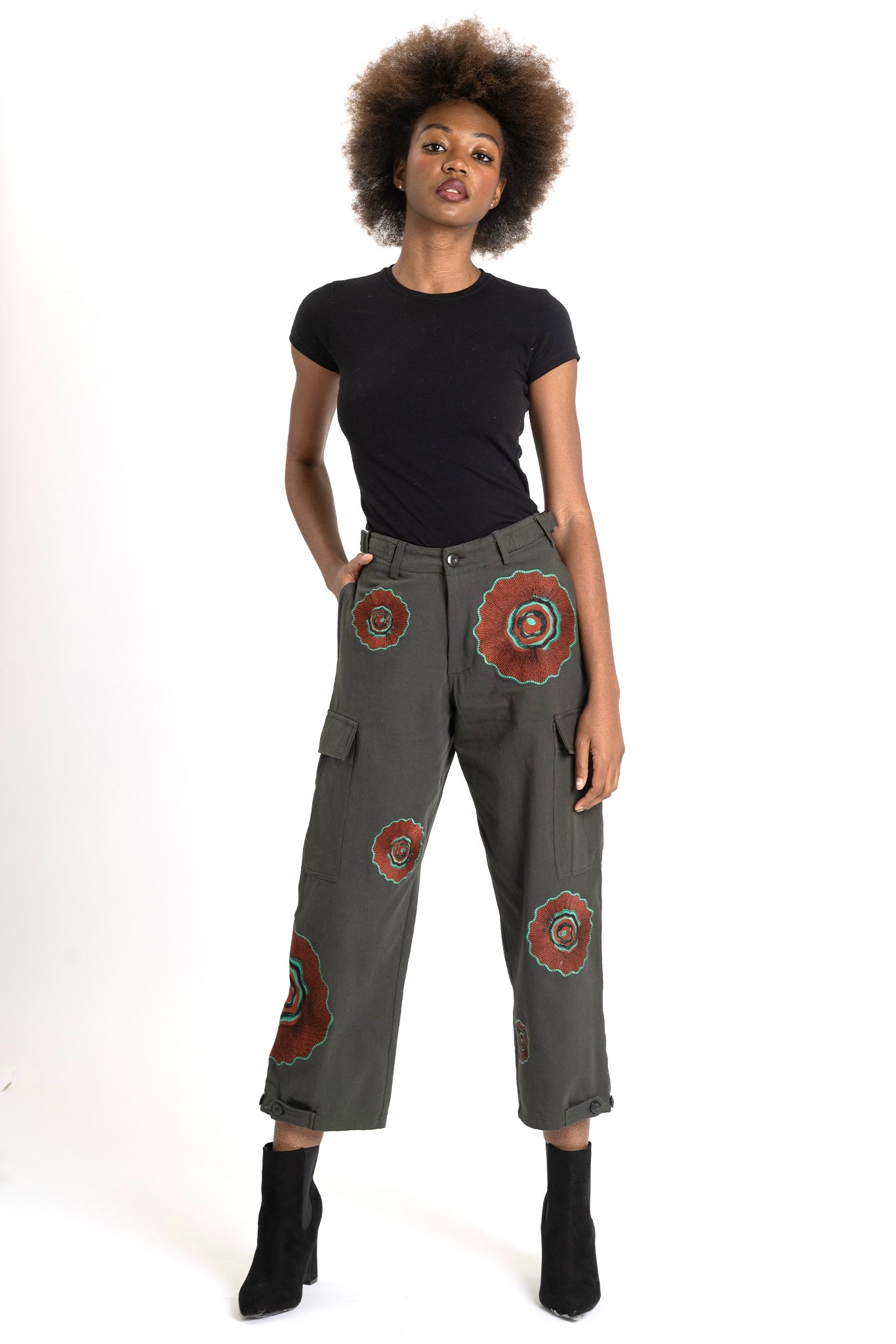  lola-faturoti-loves-pants-green-cargo-red-comet-full