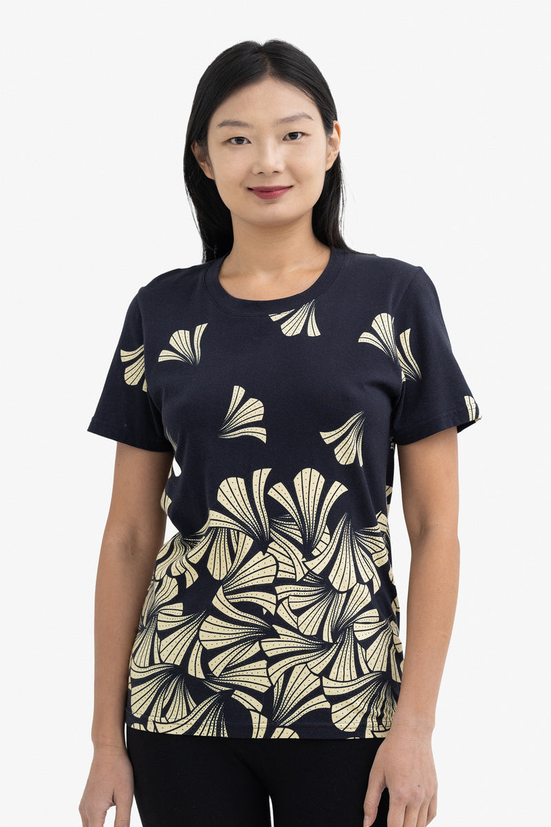 Sprinkles Flower Teeshirt | Black Cream Flower